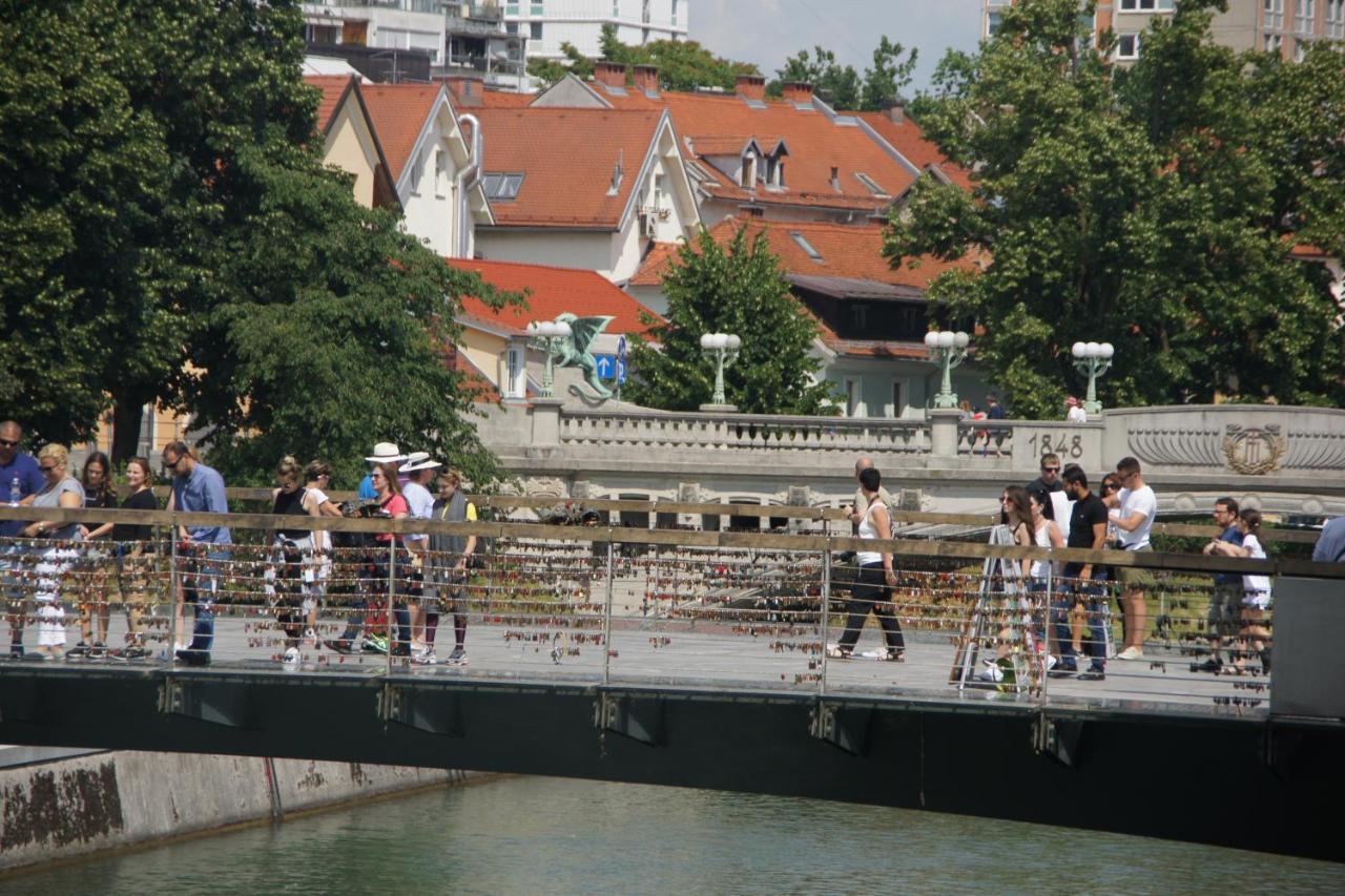 Bit Apartments Ljubljana Buitenkant foto
