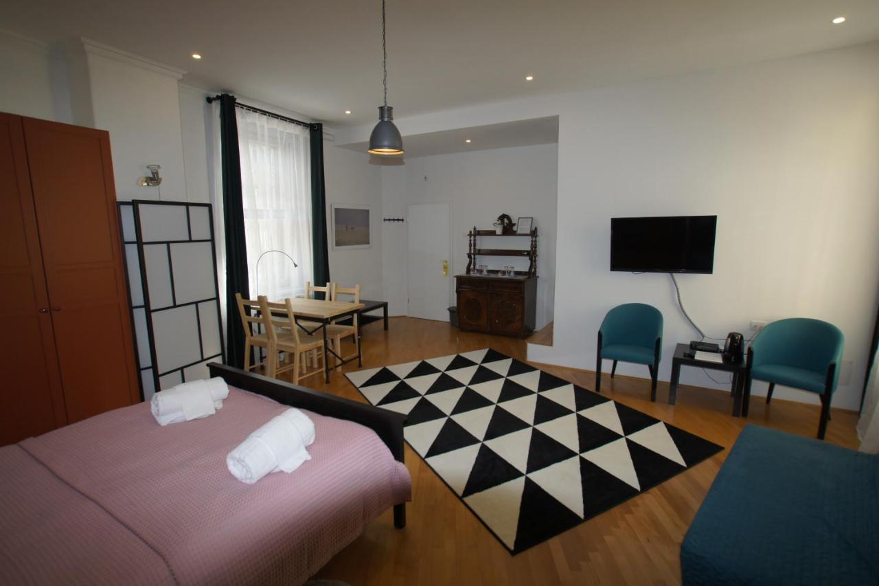 Bit Apartments Ljubljana Buitenkant foto